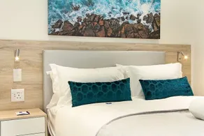 Granger Luxury Suites by Totalstay - Image 4