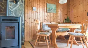 Stunning Holiday Home in Güntersberge near Lake - Image 5