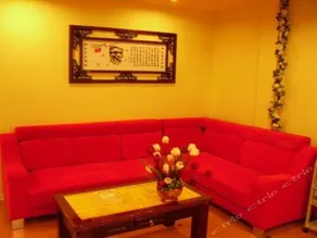 Home Inn Hotel Dalian Railway Station - Image 5