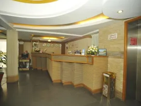 Silver Swan Hotel - Image 2