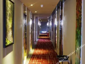 E Home Boutique Hotel - Image 2