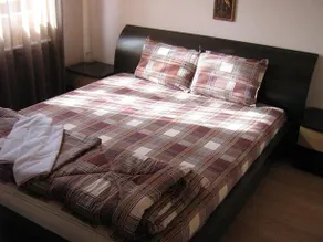 House Dar - Image 3