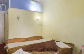 Hotel Butterfly - Image 3