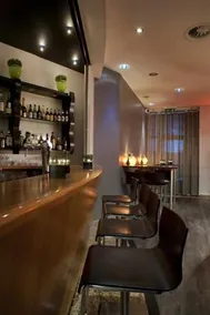 Friendship Hotel - Image 4