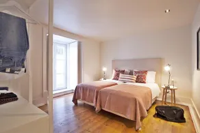 Lisbon Five Stars Apartments Gaivotas 18 - Image 5