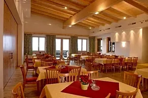Jugend- Und Familienhotel Venedigerhof - Image 3