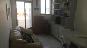Beachfront Deluxe Apartment - Image 5