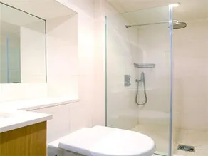 Veeve Elegant 2 Bed With Balcony Redcliffe Square Kensington - Image 5