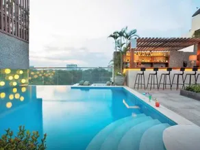 A&EM Signature Hotel - Image 4