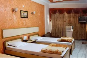 Royale Paradise - Image 3
