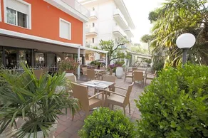 Hotel Edelweiss - Image 3