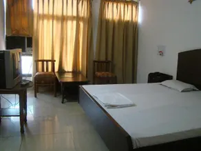 Hotel Yamini - Image 3