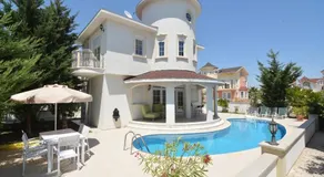 Bella Villa 6 - Image 5