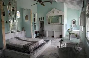 Michi Retreat - Image 4