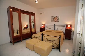 Casa Galez Bed & Breakfast - Image 4