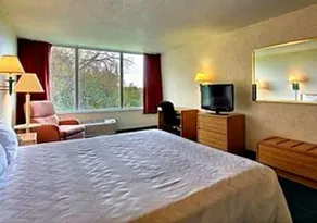 Airport Inn - Image 2