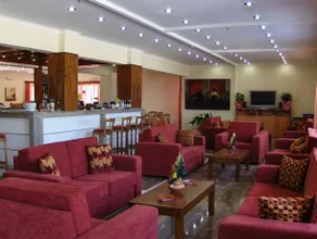 Bella Vista Hotel - Image 3