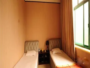 Ling County Hongji Business Hotel - Image 2