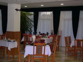 Hotel Pontis - Image 2