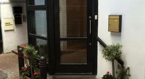 London City Court Yard Cottage - Image 2