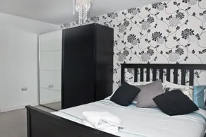 Luxury 2 double bed flat - Image 4