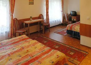 Hotel Maria - Image 2