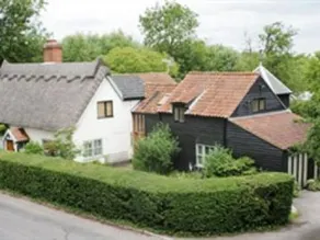 Riverside Cottage - Image 2