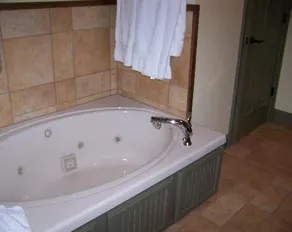 Big Cedar Lodge - Image 5