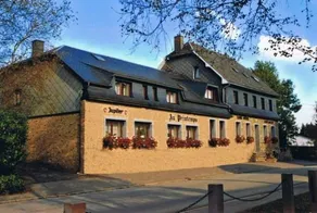 Hotel-au-printemps - Image 3