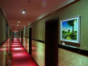 Nanling Fashion Hotel - Image 4