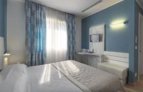 Gabbiano Hotel - Image 2