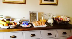 Lawson Cottage Bed & Breakfast - Image 5