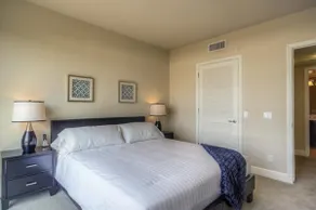 Americana Glendale #423 1 Bedroom 1 Bathroom Home - Image 2