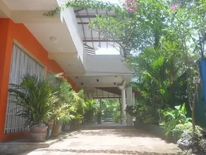Hotel Surmount - Image 5