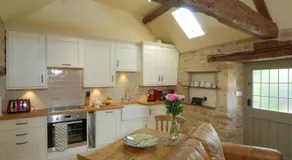 The Old Smithy Kingham - Image 2