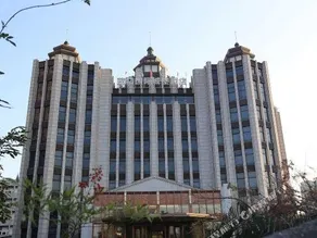 Lanzuan International Castle Hotel - Image 2