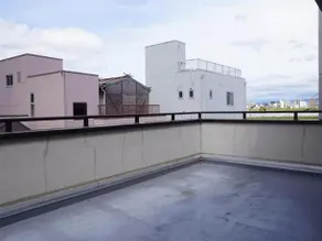 Cl 9 Bed Maisonette Mansion In Umeda Area No51 - Image 4