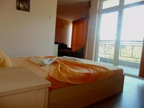 La Piazza Family Hotel - Image 4