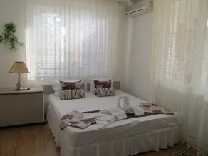 Private Home Yani Popov - Image 3