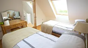 Skeabost Wood Cottage - Image 2