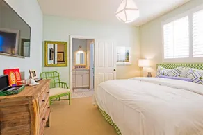 Country Beach Cottage - Image 4