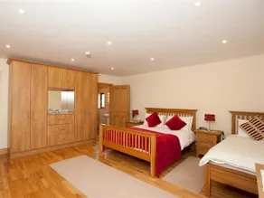 Sandyhills Bed & Breakfast - Image 4