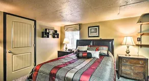 Sherwood Retreat w/ Yard Walk to Old Town - Image 3