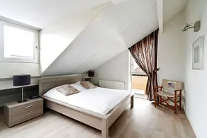 Boathouse Suburban Amsterdam - Image 5