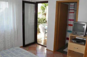 Apartment Lana in Zambratija - Image 3