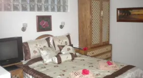 Bougainvillea Holiday Villa - Image 2
