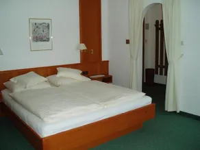 Haus Fichtenstamm - Image 2