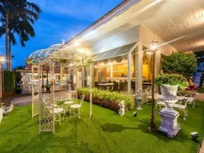 Patra Hotel - Image 2
