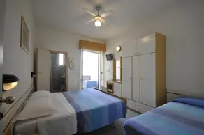 Hotel Clara - Image 4