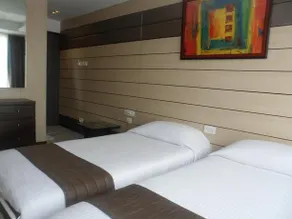Hotel Esteem - Image 4
